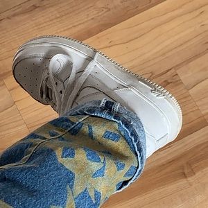 Used Nike AF1s size 7